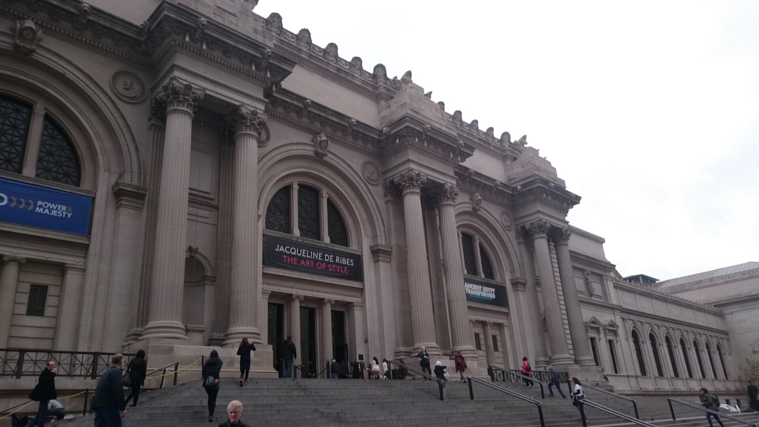 メトロポリタン美術館に展示されていた楽器たち | Радужная Мелодия